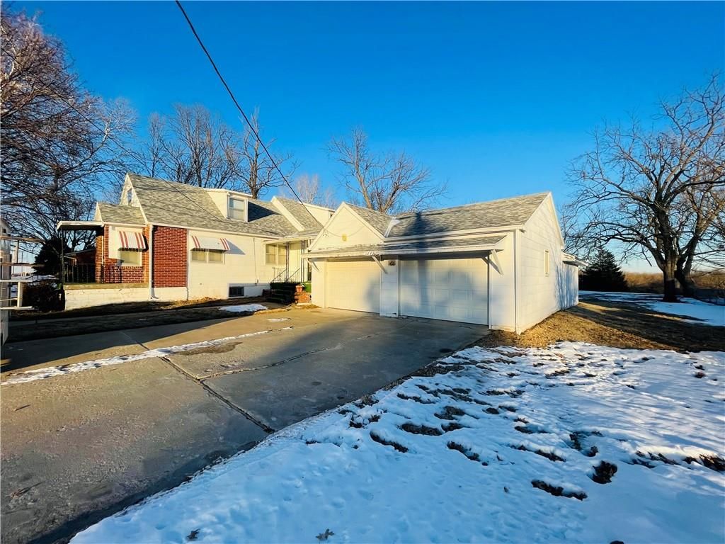 1229 N 90th Street — photo 3
