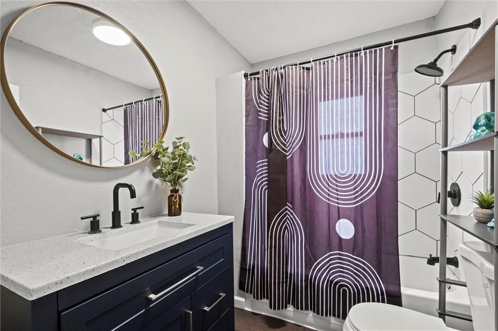 3208 Delavan Avenue — photo 15