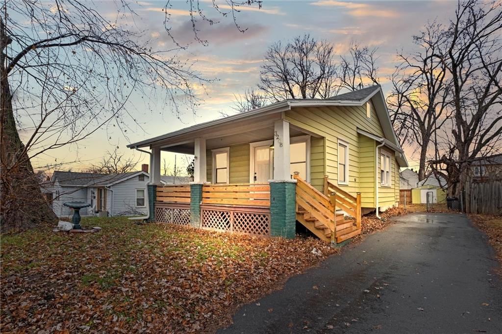 3208 Delavan Avenue — photo 18