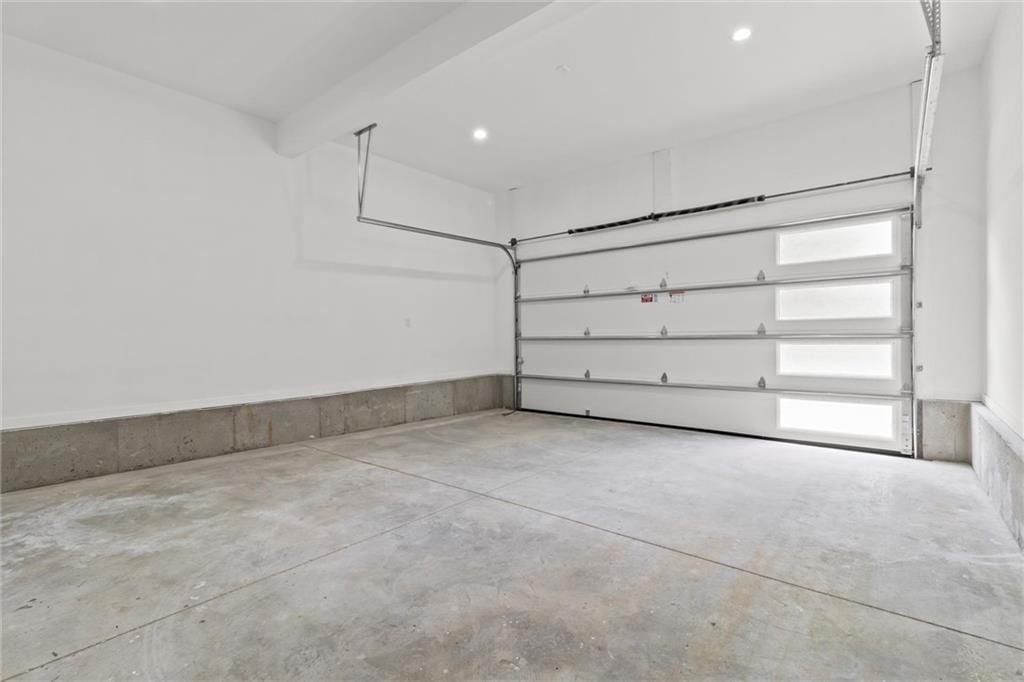 3431 N 40th Street — photo 35