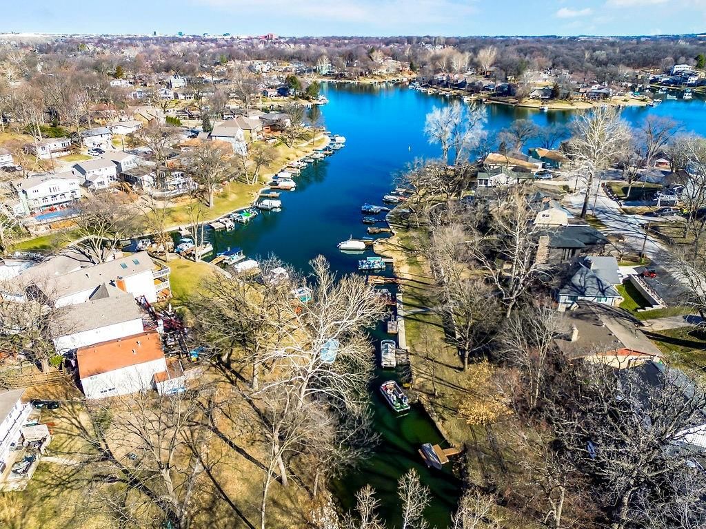 1053 NW South Shore Drive — photo 37