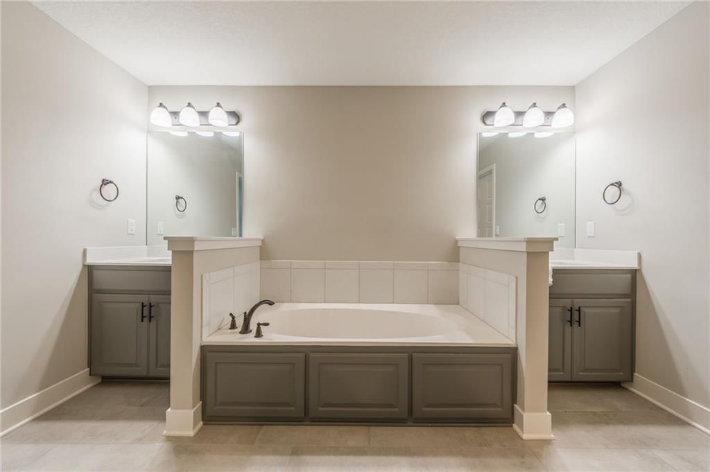 11004 N Crystal Avenue — photo 20