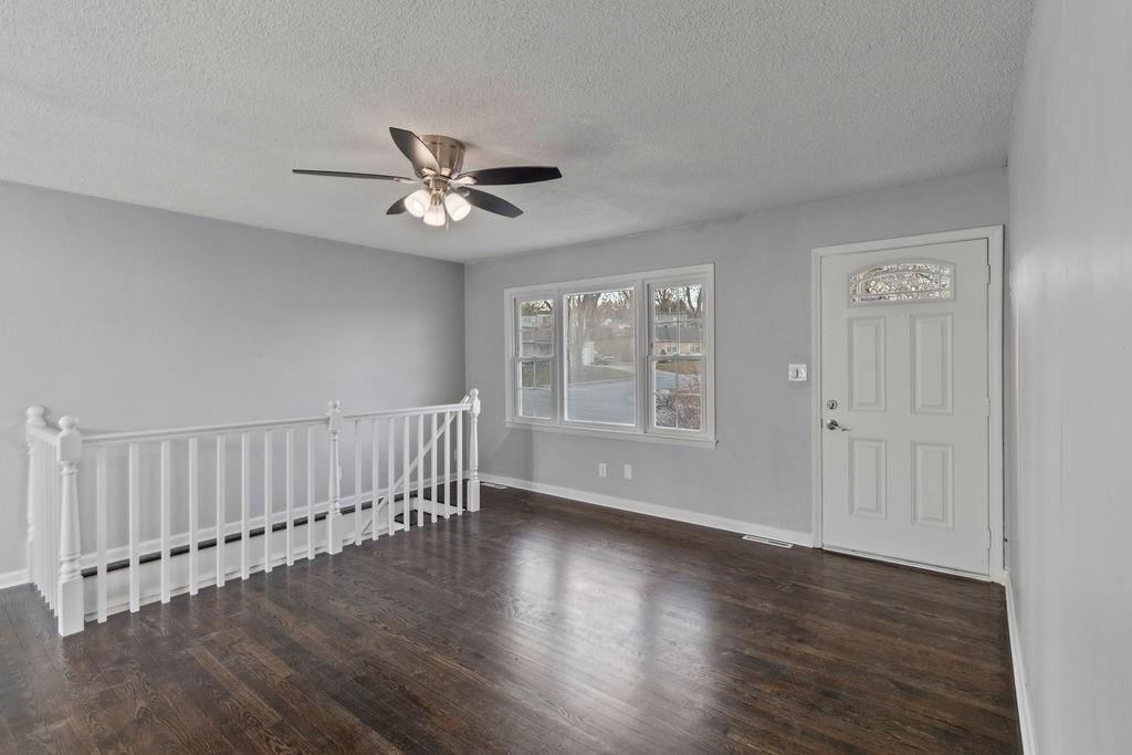 607 W Colonel Drive — photo 14