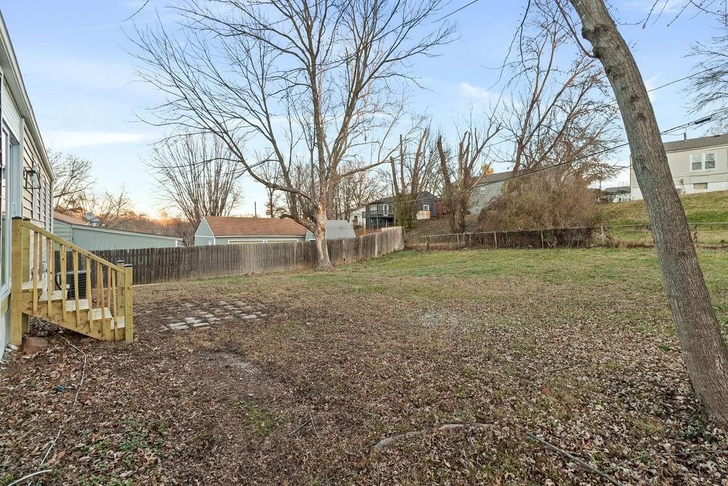 607 W Colonel Drive — photo 30