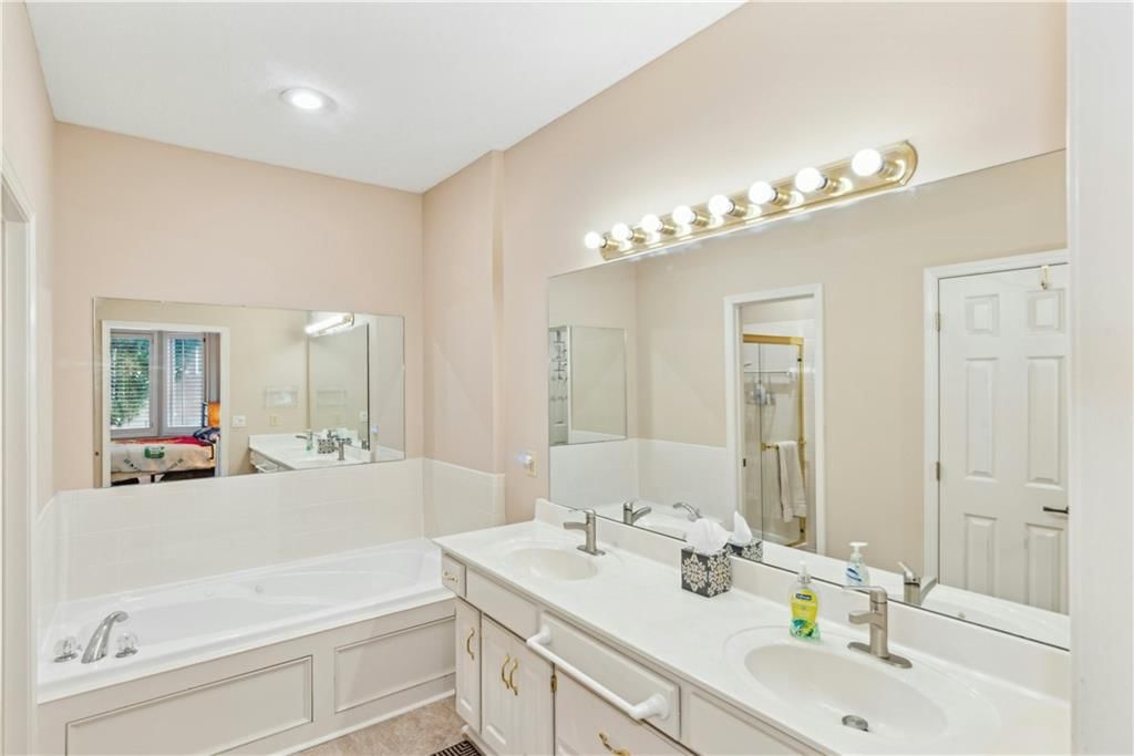 151 Pointe Drive — photo 11