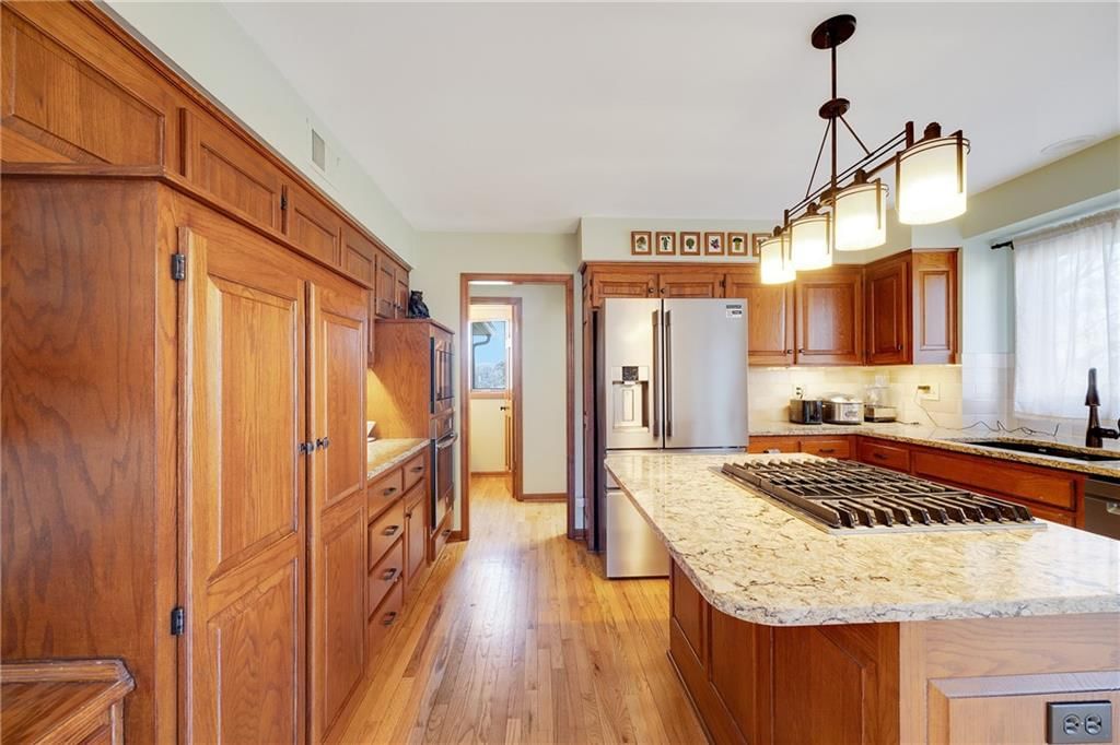 129 NE Edgewater Drive — photo 25