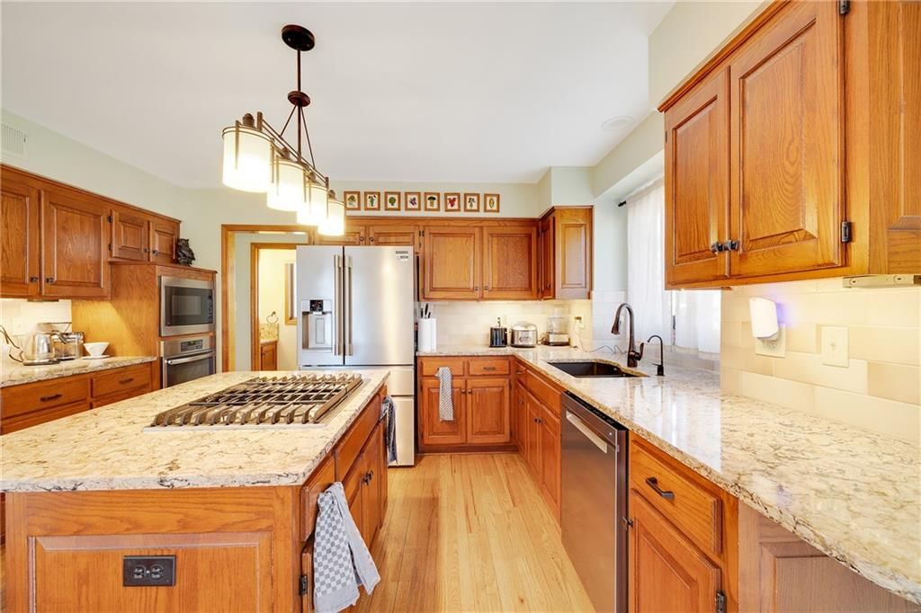 129 NE Edgewater Drive — photo 26