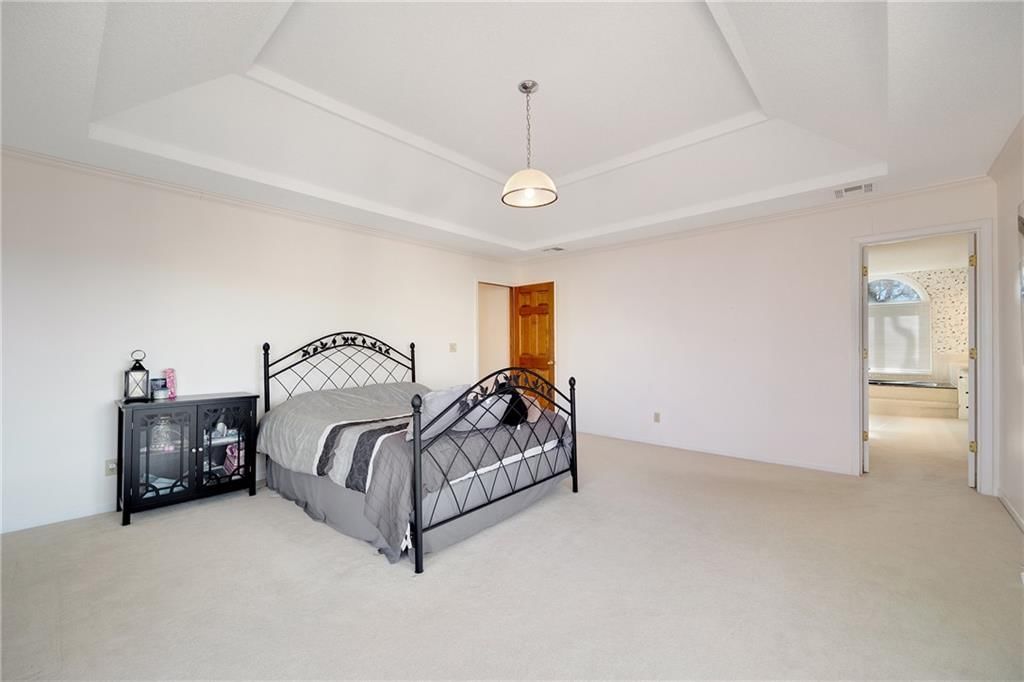 129 NE Edgewater Drive — photo 35