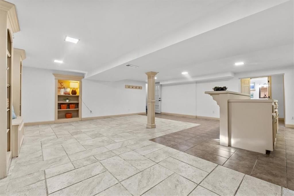 8616 W 61st Street — photo 27