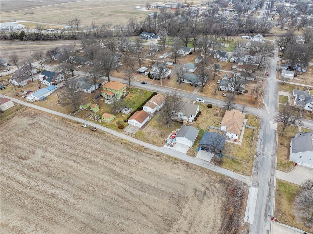 206 W Clara Avenue — photo 32