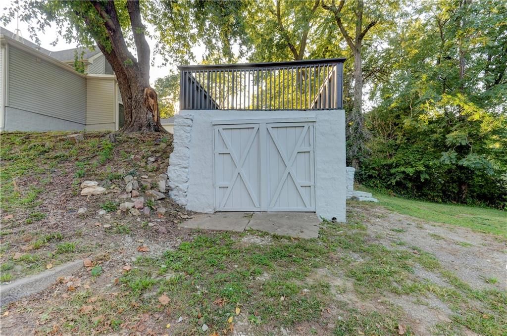 631 Independence Avenue — photo 12