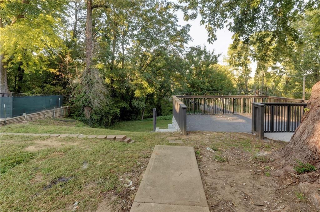 631 Independence Avenue — photo 4