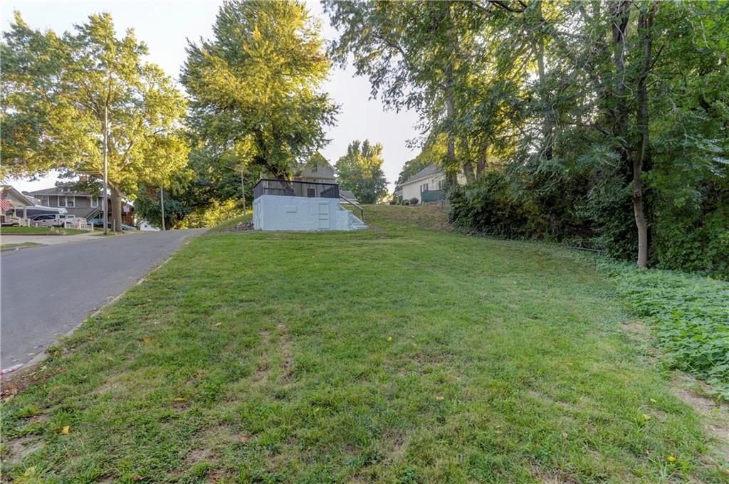 631 Independence Avenue — photo 10