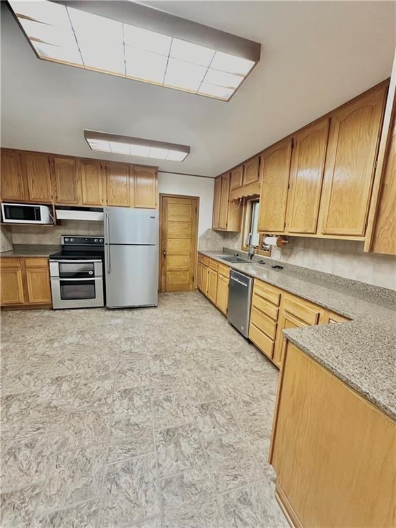 610 Prather Avenue — photo 2