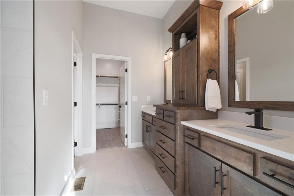 224 SW Chelmsford Drive — photo 26