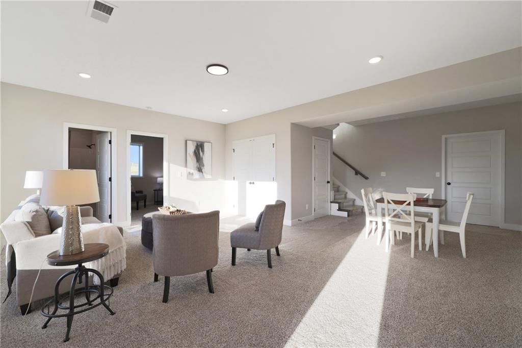 224 SW Chelmsford Drive — photo 32