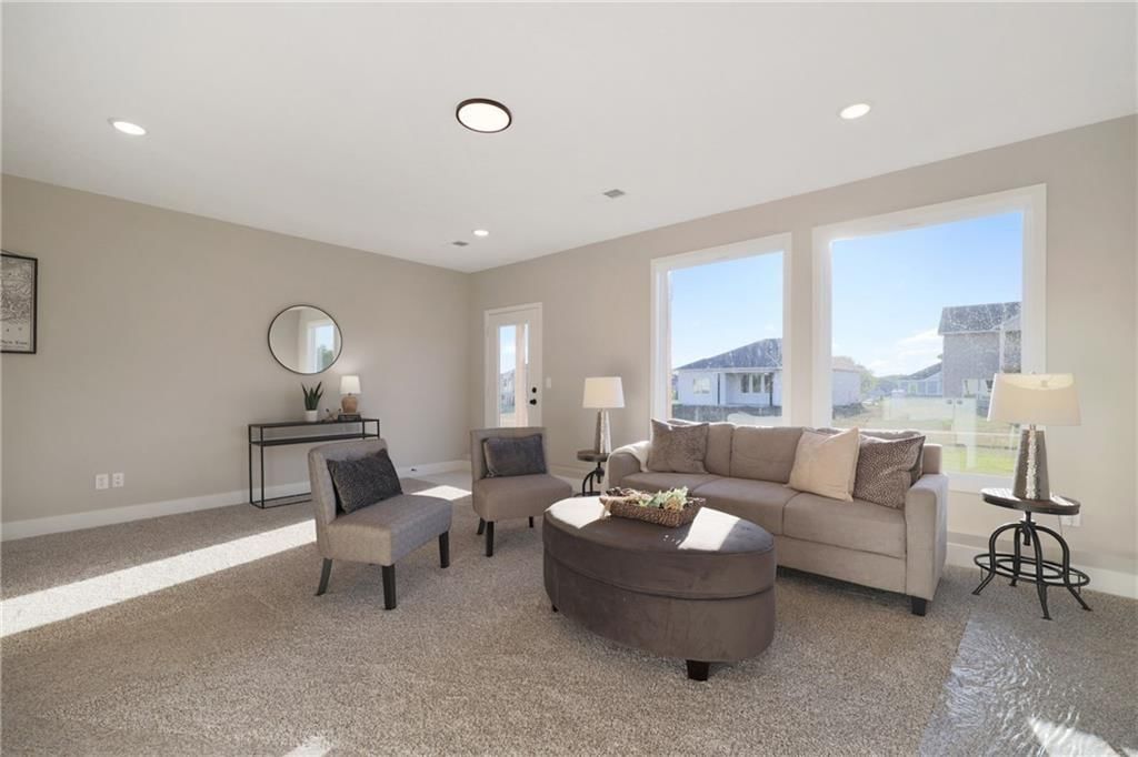 224 SW Chelmsford Drive — photo 34