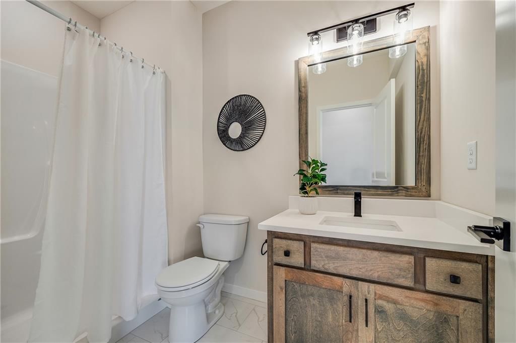 2361 NE Colonnade Avenue — photo 46