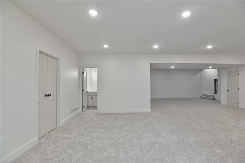 5846 McCormick Drive — photo 36