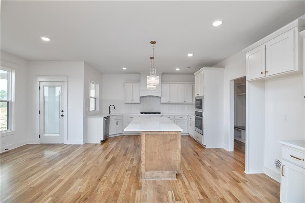 5846 McCormick Drive — photo 7