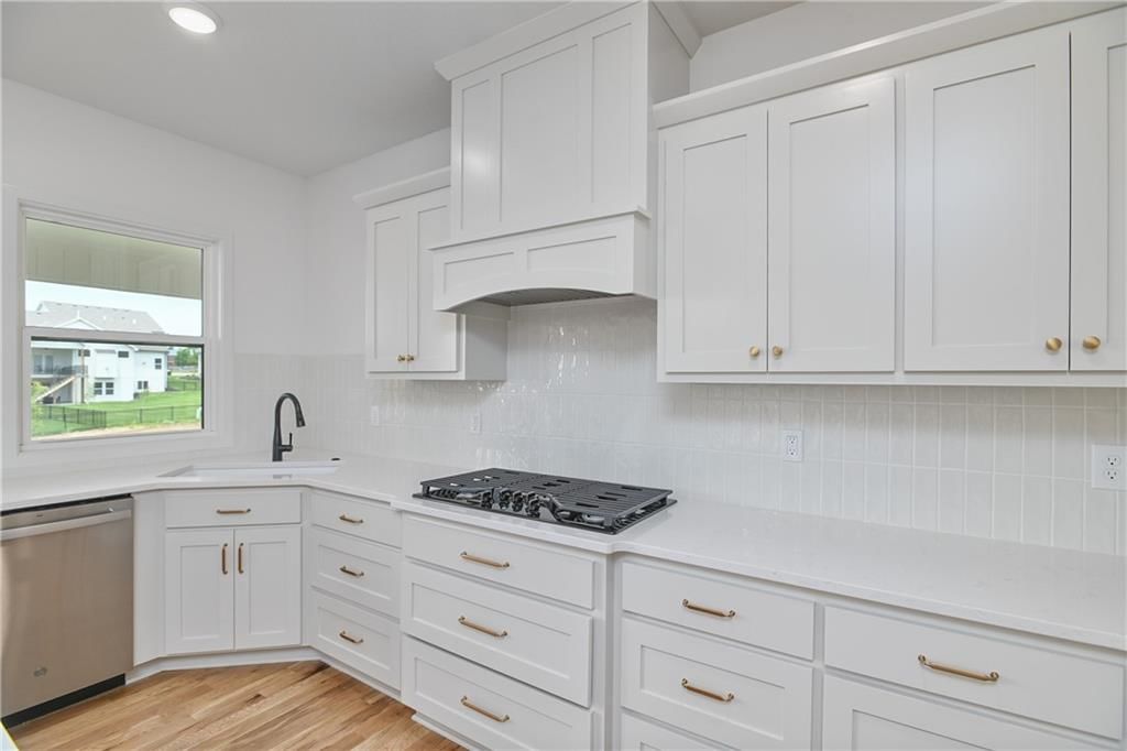 5846 McCormick Drive — photo 10