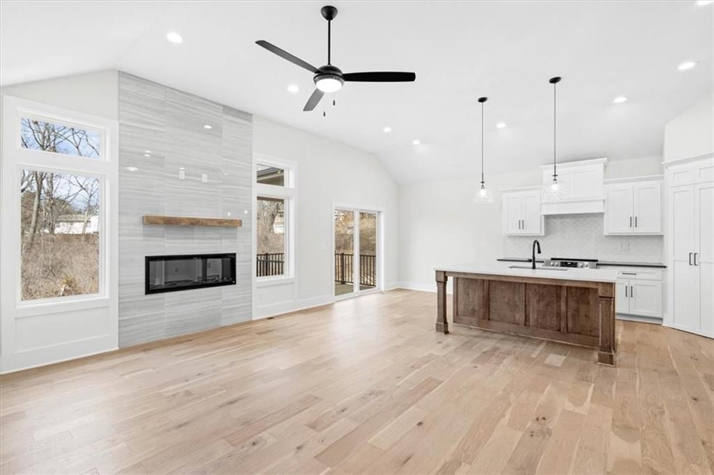 529 NE Sienna Place — photo 2