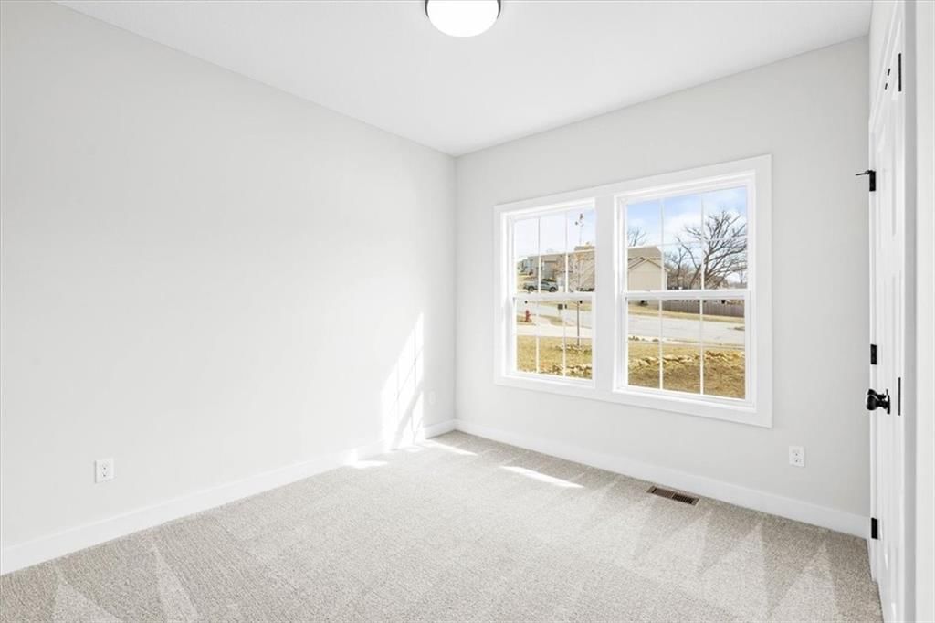 529 NE Sienna Place — photo 11