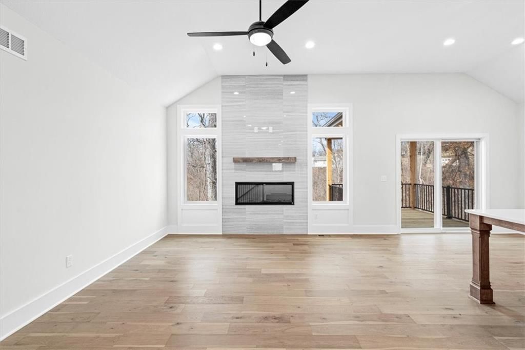 529 NE Sienna Place — photo 3
