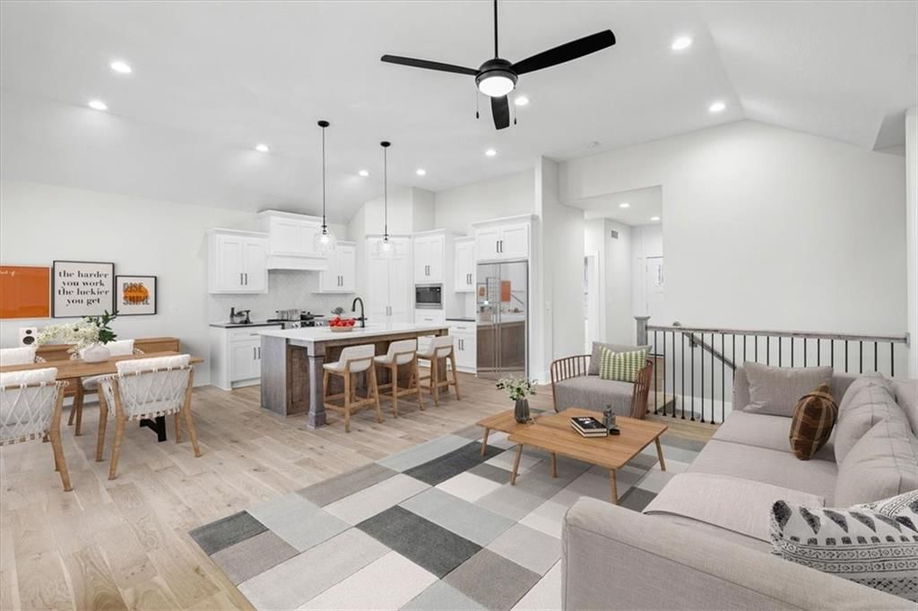 529 NE Sienna Place — photo 4