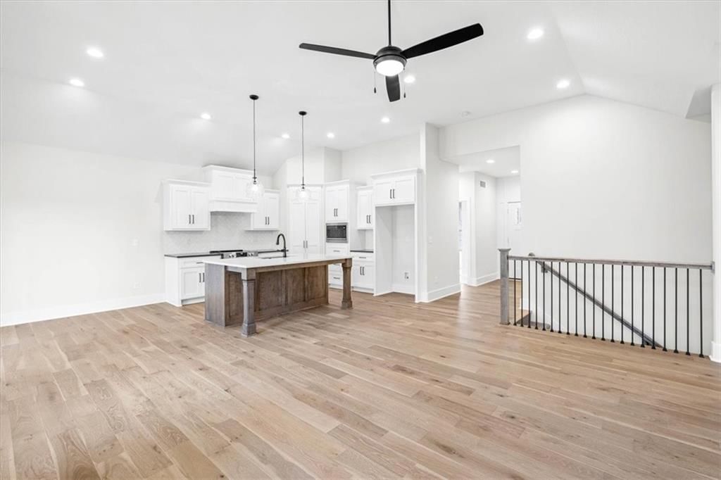 529 NE Sienna Place — photo 5