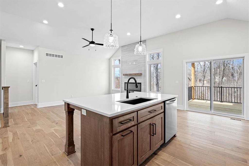 529 NE Sienna Place — photo 9
