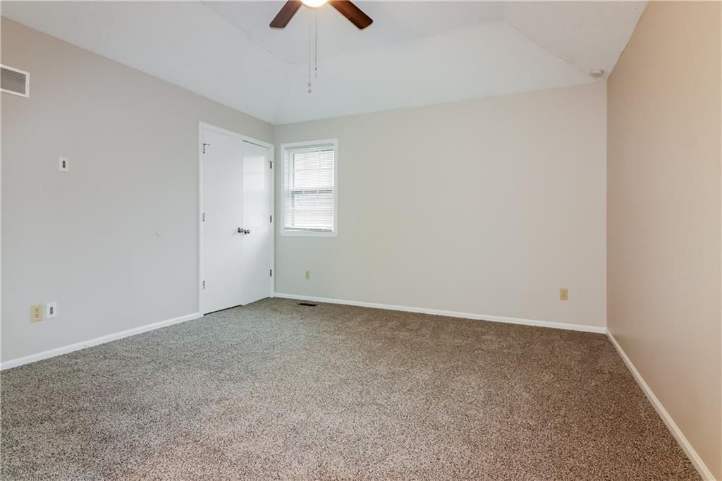 14609 S Locust Street — photo 9