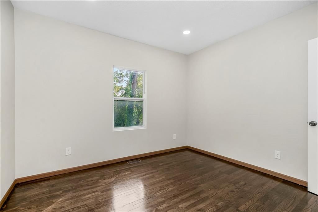 5011 Welborn Lane — photo 10