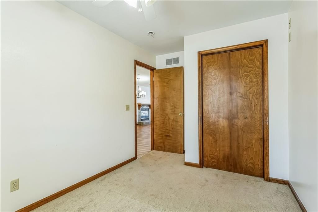 2617 Buehler Avenue — photo 15