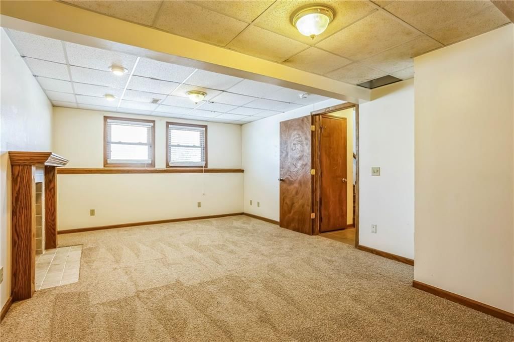 2617 Buehler Avenue — photo 17