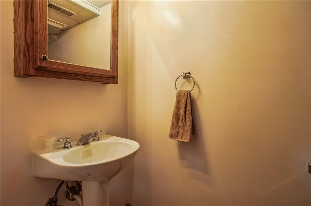 2617 Buehler Avenue — photo 34