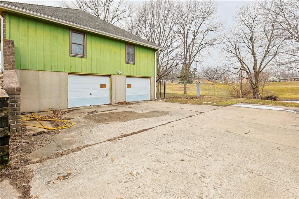 402 Frederick Drive — photo 13