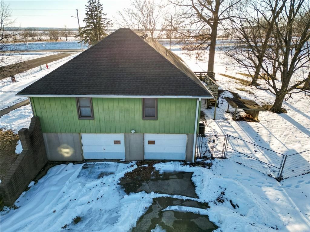 402 Frederick Drive — photo 14