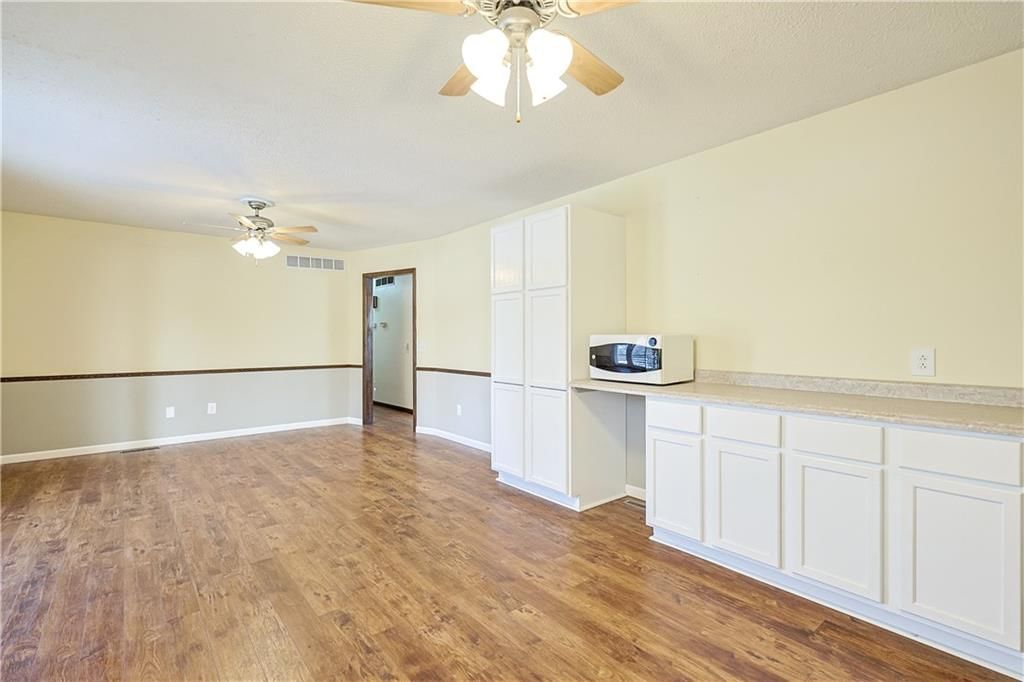402 Frederick Drive — photo 31