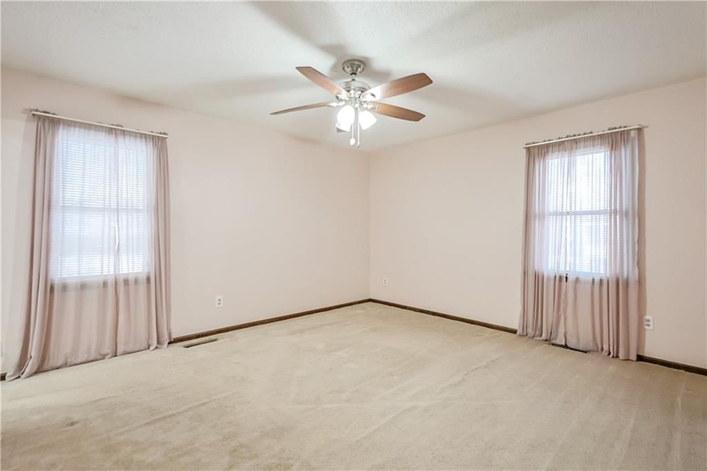 402 Frederick Drive — photo 33