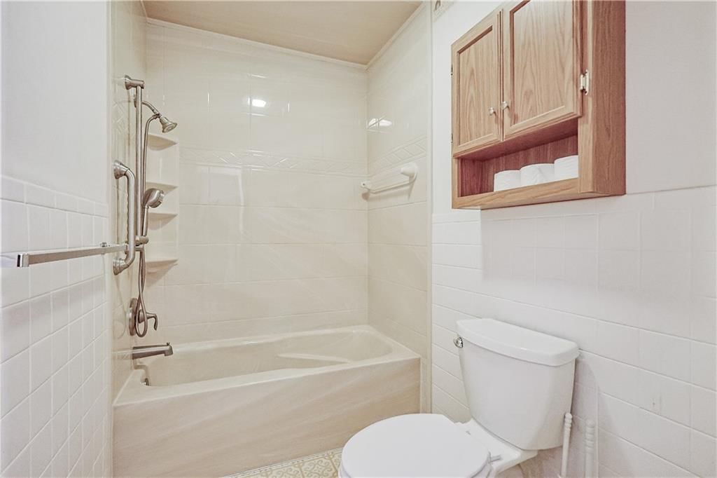 402 Frederick Drive — photo 44
