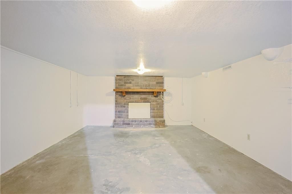 402 Frederick Drive — photo 47