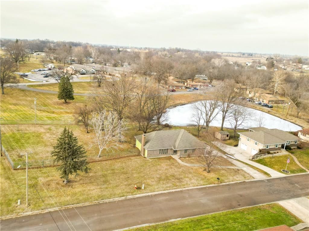 402 Frederick Drive — photo 6