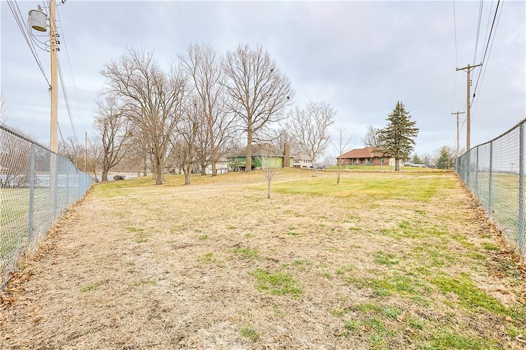 402 Frederick Drive — photo 7