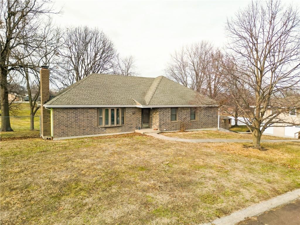 402 Frederick Drive — photo 10