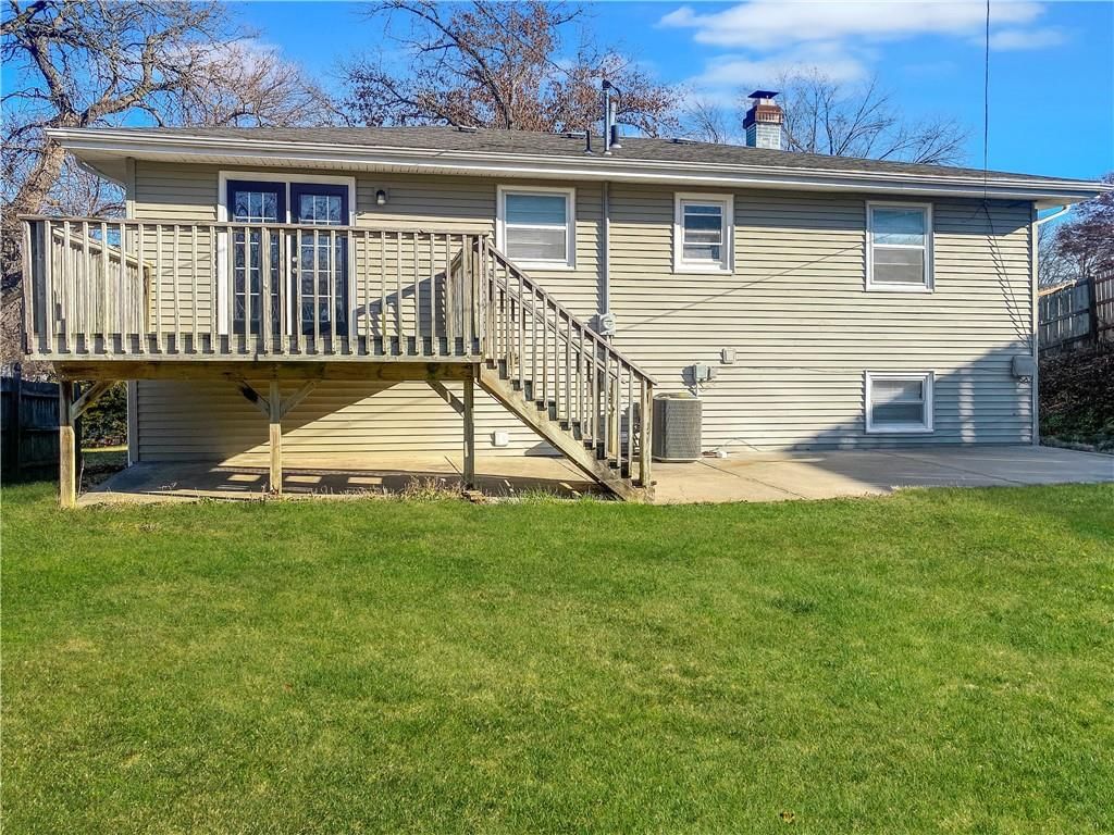 404 Grand Avenue — photo 17