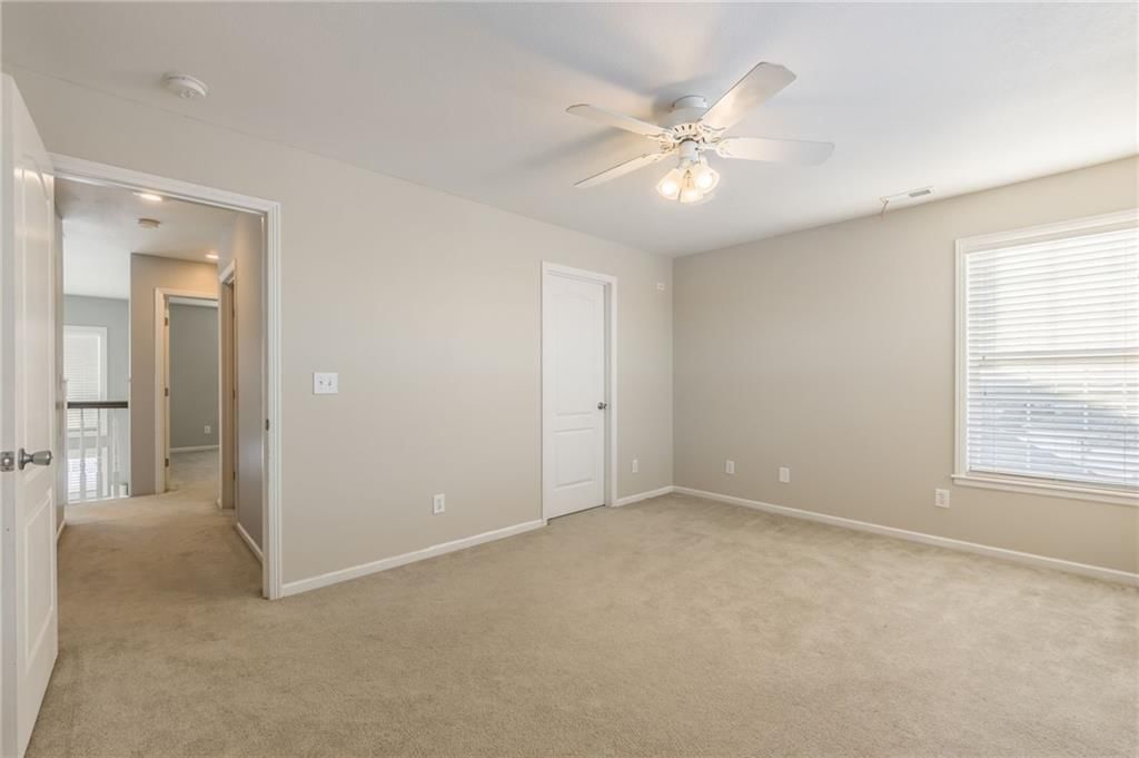 19225 Lane Tree Drive — photo 32