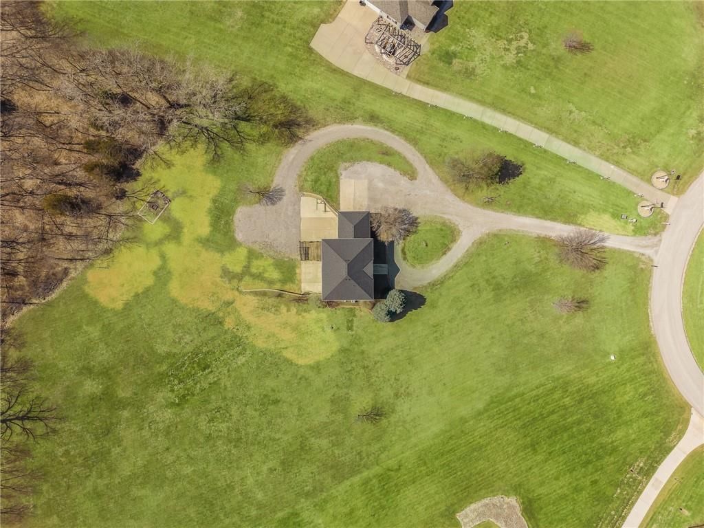 19225 Lane Tree Drive — photo 53
