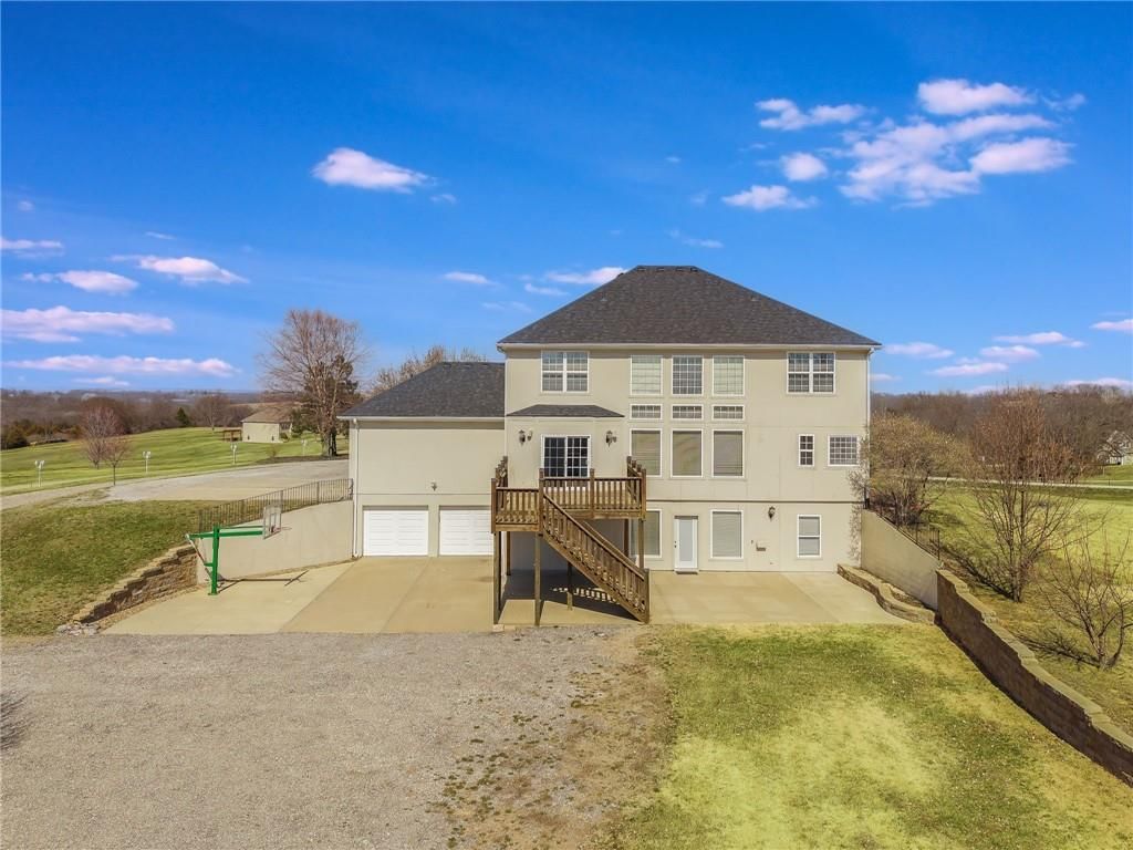 19225 Lane Tree Drive — photo 56