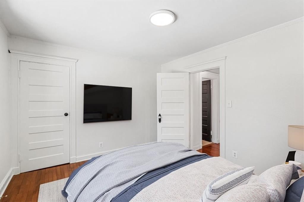 3323 Charlotte Street — photo 16
